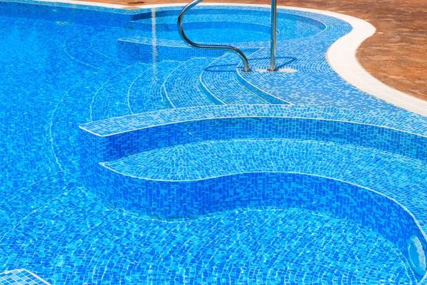 Affordable Pool Companies Minneapolis for Professional Pool Construction
