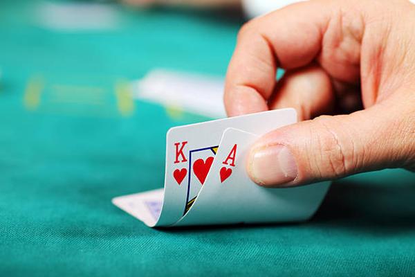 Secrets professionals use to chơi poker