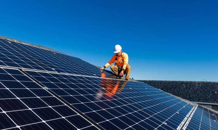 Smart Ways to Reduce Electricity Bills with panouri fotovoltaice Systems