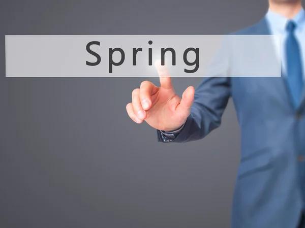 Common HVAC Problems to Fix Before Spring Arrives