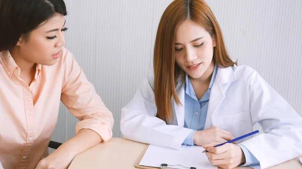 Clinical Shadowing vs Public Health Comparing Skills and Experience